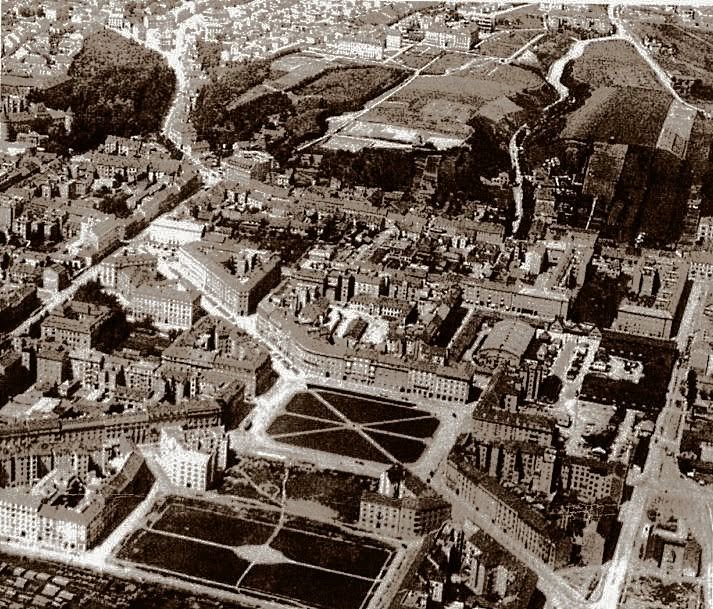 Trg kralja Petra (današnji Trg žrtava fašizma) 1930. godine